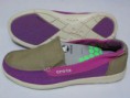 /products/crocs-dama-camel/